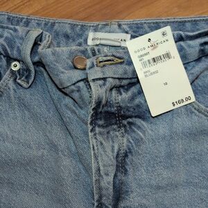 Good American Light Wash Denim Jeans